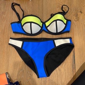 Triangl swim